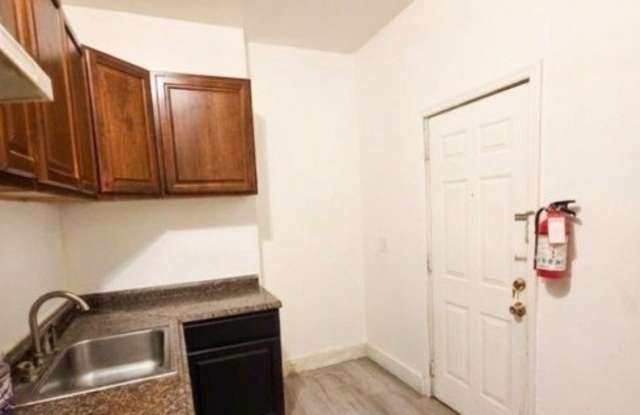 20 N 7Th St - 20 North 7th Street, Paterson, NJ 07522