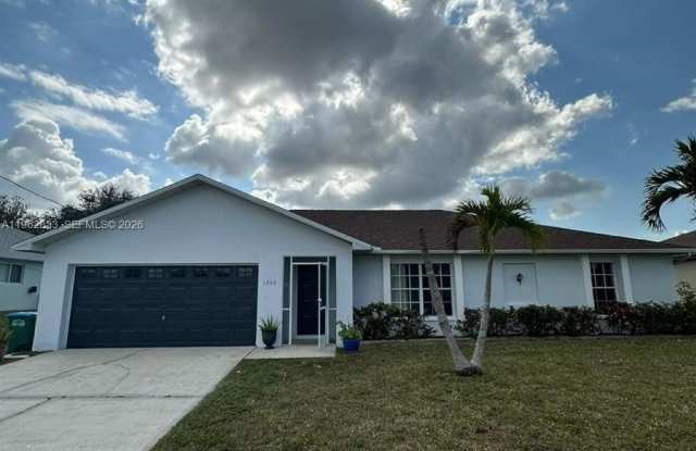 1306 SW 11 th photos photos