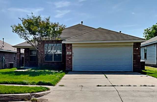 645 Chalk Knoll Rd - 645 Chalk Knoll Road, Fort Worth, TX 76108