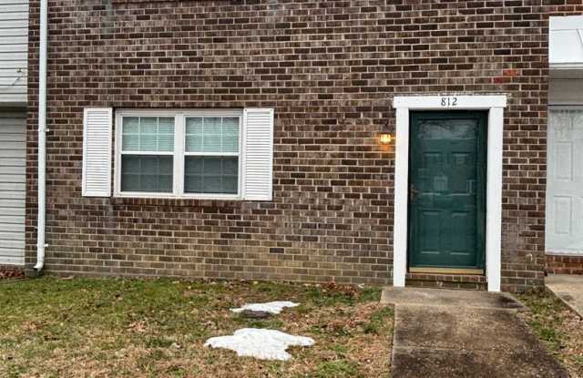 Pristine  Move-In Ready Townhome in Olde Forge! photos photos