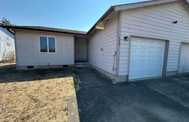 Single Level 3 Bedroom 2 Bath Unit With New Flooring And Paint / 1 Car Garage - Lebanon photos photos