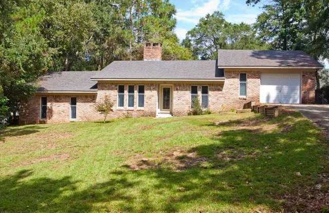 662 Ridgewood Drive photos photos