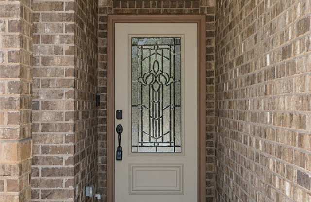 7609 Zircon Drive Gallery 2