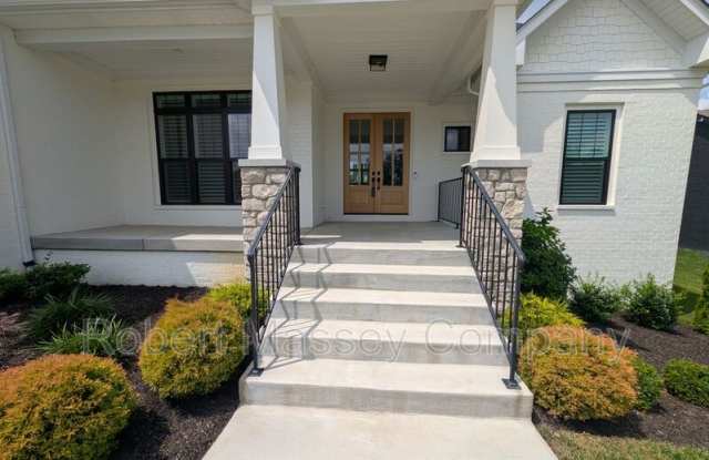 6205 Brentwood Drive Gallery 2