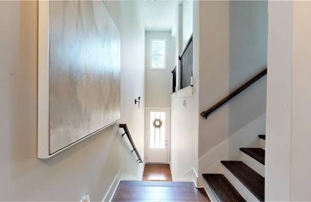 1468 Addison Place Gallery 2