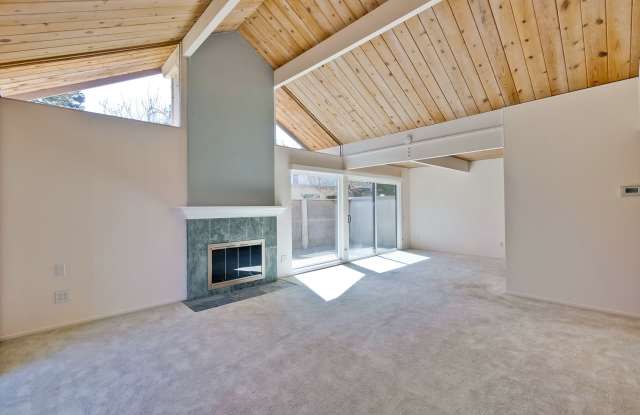 720 Blair Ct Apt E Gallery 2