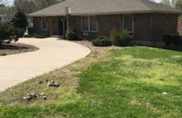 3214 S Hawthorne Ave - 3214 South Hawthorne Street, Independence, MO 64052