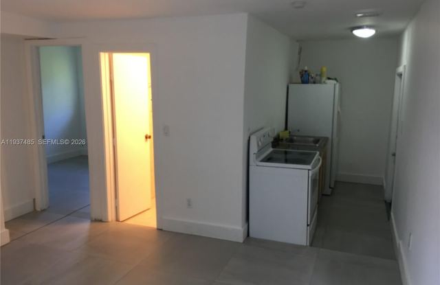 2612 NE 206th St photos photos