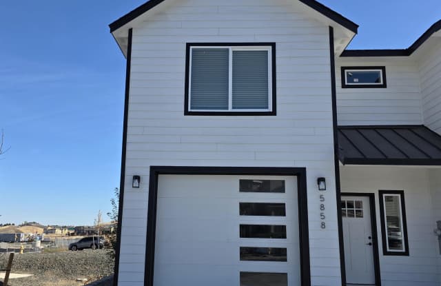 5858 W 40th Ct Gallery 1