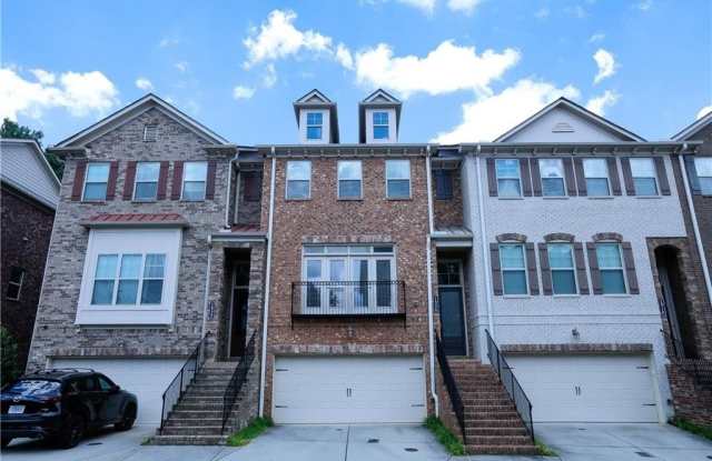 1920 Townsend Court Gallery 1