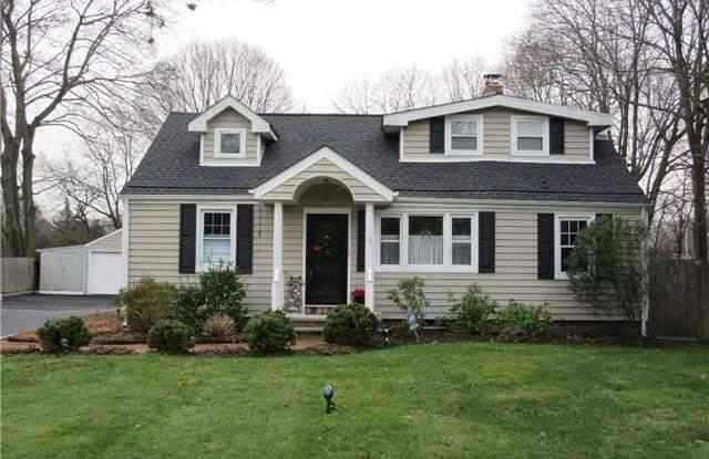 144 Old Country Rd - 144 Old Country Road, Melville, NY 11747