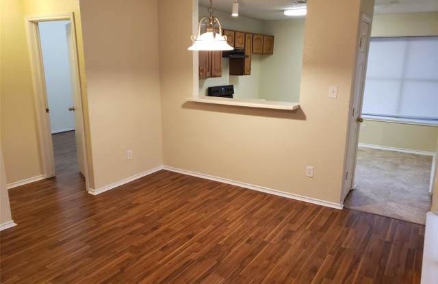 6844 Driffield Circle E Gallery 3