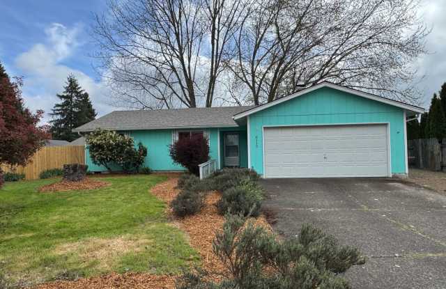 Charming 3 Bed / 2 Bath Ranch on Large Lot – Cul-de-Sac Location – $2,495/mo photos photos