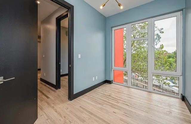 1847 Cross Bronx Expressway Gallery 4
