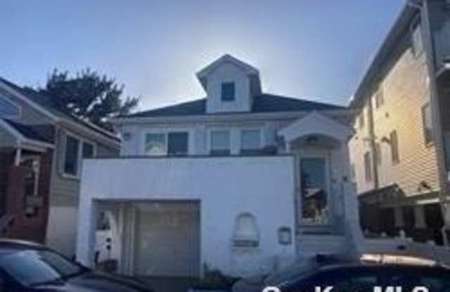 87 Buffalo Avenue unit: Main photos photos