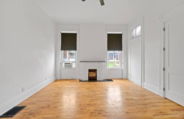 3003 Hackberry Street Gallery 2