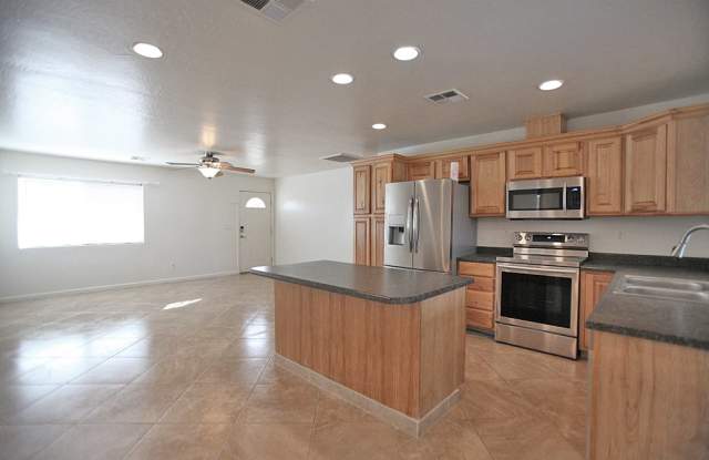 6838 W Carol Ave Gallery 4