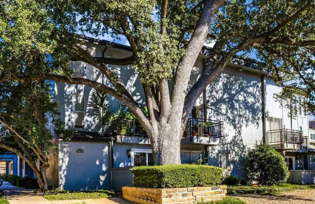 4020 Holland Avenue - 4020 Holland Avenue, Dallas, TX 75219