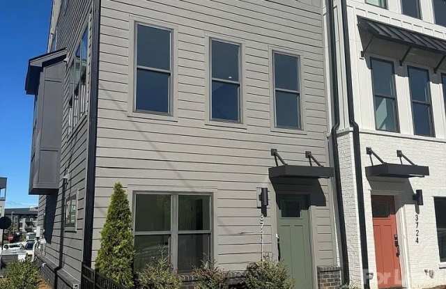 3728 S Tryon Street Gallery 1
