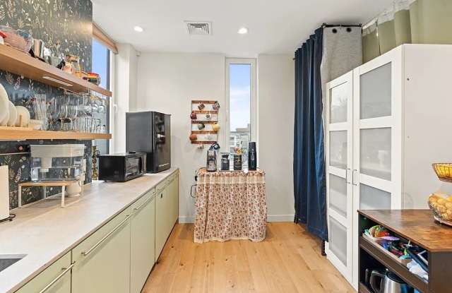 132 Terrace Street Gallery 1