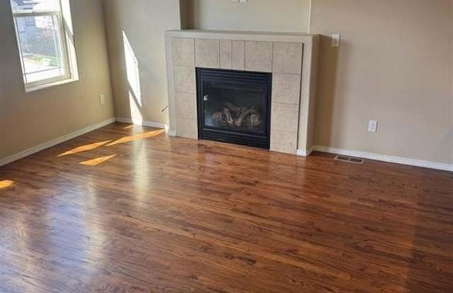 1701 Grand Overlook Street Gallery 3