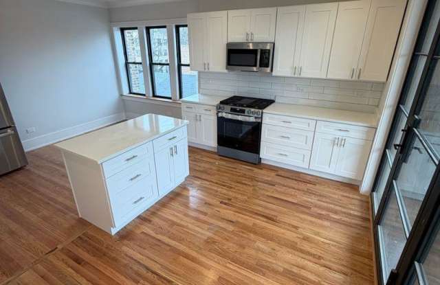 4886 North Hermitage - 4886-2N photos photos 4886 North Hermitage - 4886-2N photos photos