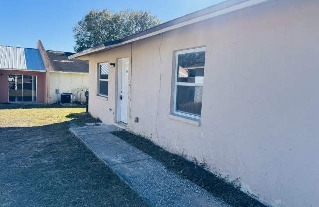 104 Julie Lane - 2 photos photos