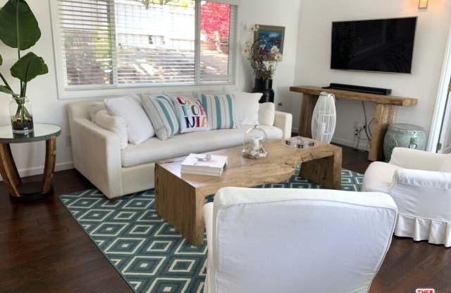 28926 BONIFACE DR - 28926 Boniface Drive, Malibu, CA 90264