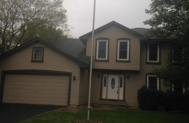 13805 West Preserve Boulevard - 13805 Preserve Boulevard, Burnsville, MN 55337