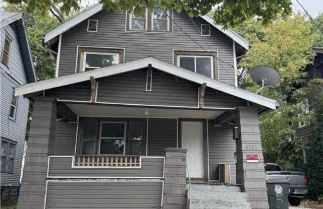 832 E Buchtel Avenue photos photos