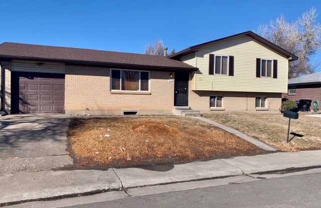 5153 Tucson Way - 5153 Tucson Way, Denver, CO 80239