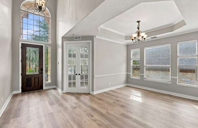 Elegant Living in Indian Springs Gallery 4