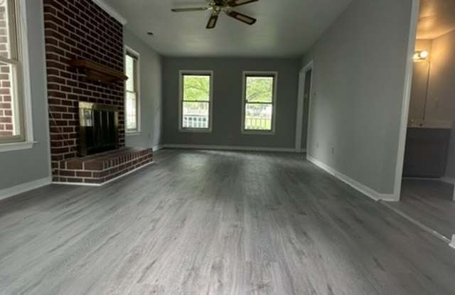 11914 Park Forest Way Gallery 2