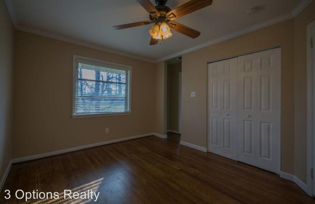 1160 Oakview Drive Gallery 4