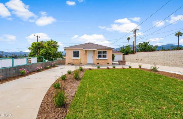 3103 N Olive Avenue photos photos