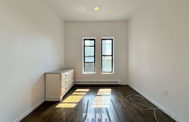 950 Nostrand Avenue Gallery 4