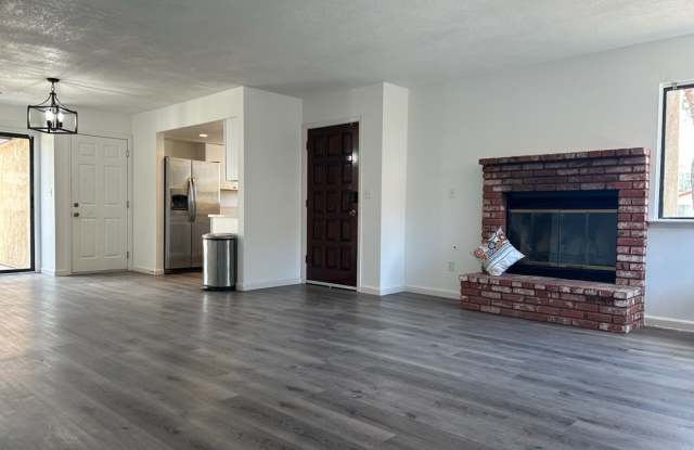 Please contact Vaughn Realty to set up an appointment, 760-446-6561 photos photos