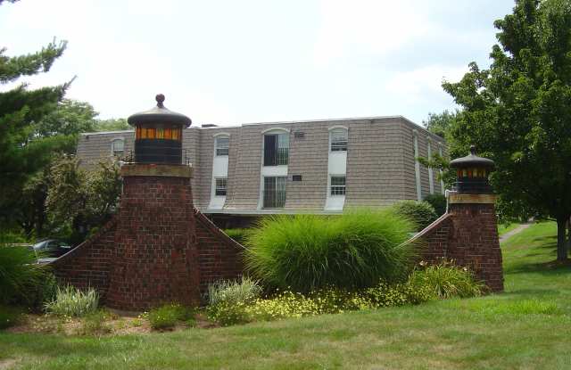 1216 Middle Turnpike W photos photos