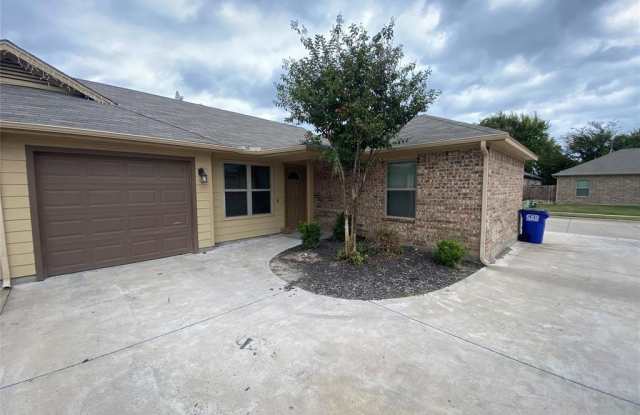 208 Stewart Bend Court photos photos