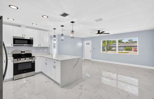 1531 NE 33rd Street photos photos