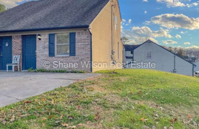 3323 Steeple Circle Northeast photos photos