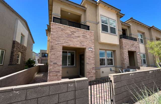 Modern 4 Bed, 3 Bath Townhome with Updated Features photos photos