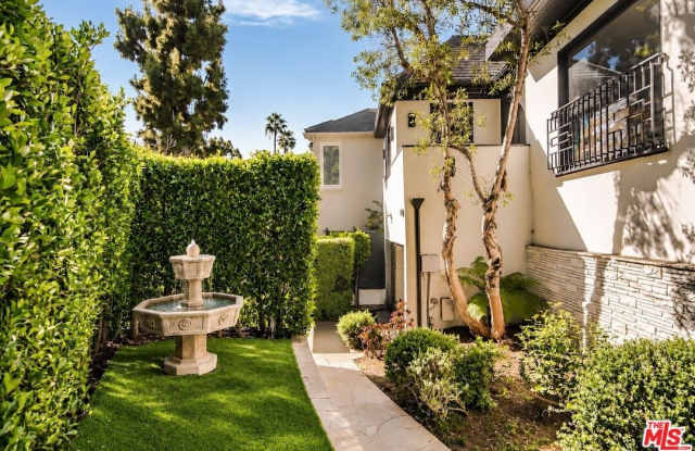 1229 N Wetherly Dr Gallery 2