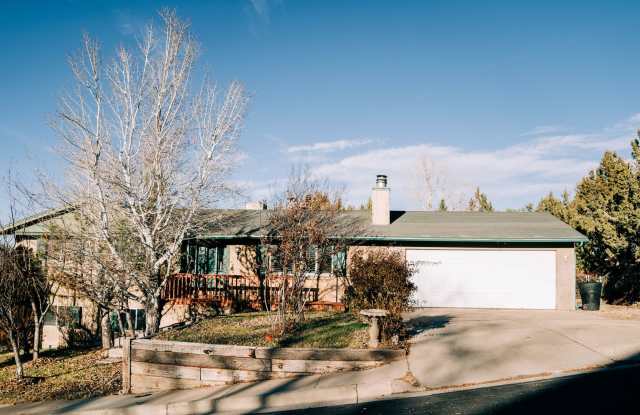 SMALL DOG FRIENDLY!!! Meadow Street House - 2170 West Meadow Street, Cedar City, UT 84720