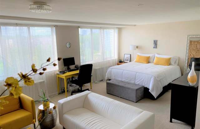 10401 Grosvenor Place photos photos