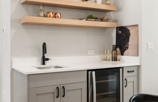 A Line Townhomes Central Park Gallery 4
