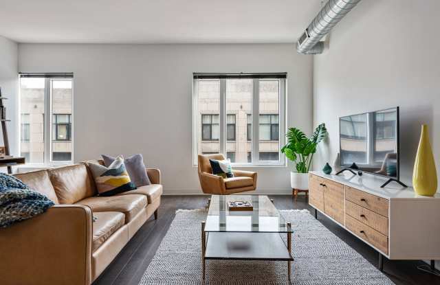 AM1980 photos photos