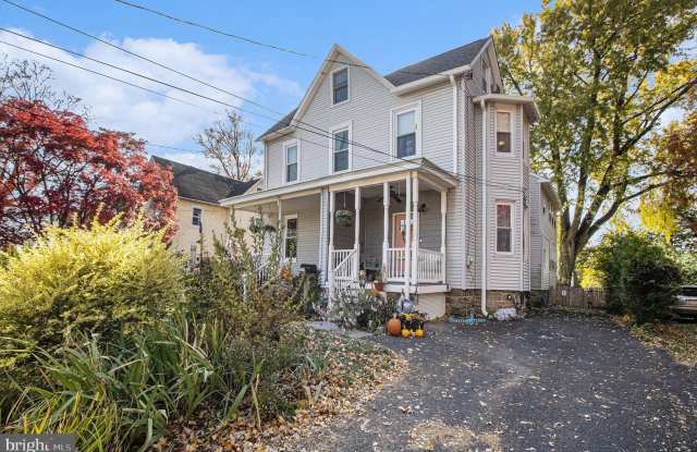 7710 QUEEN Street photos photos