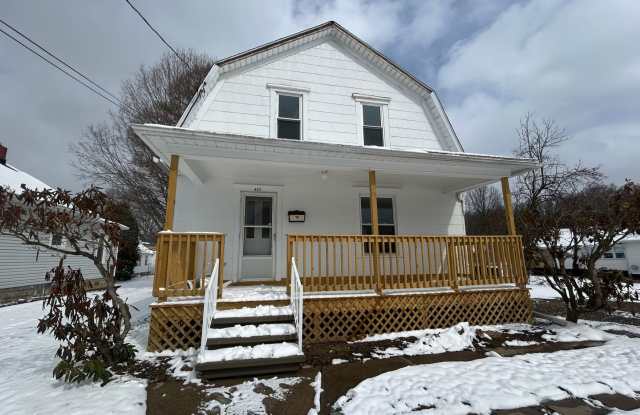 Fully Renovated 3 Bedroom, 2 Full Bath Home on a Double Lot in Grove City! photos photos Fully Renovated 3 Bedroom, 2 Full Bath Home on a Double Lot in Grove City! photos photos