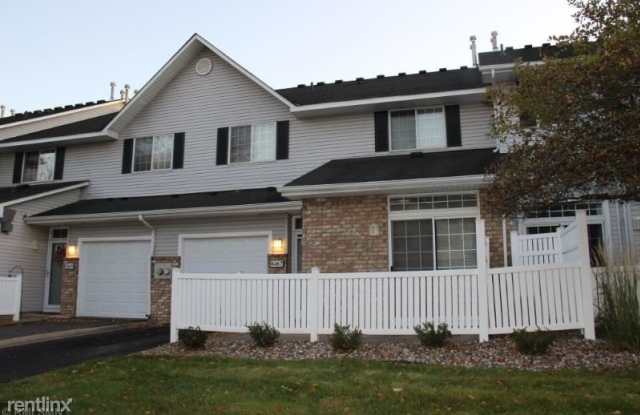 8467 Cortland Rd. - 8467 Cortland Road, Eden Prairie, MN 55344